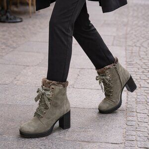 S17 GEOX Respira Suede Lace-Up Ankle Boots | Faux Fur Lined | Size 7.5  (EU 38)